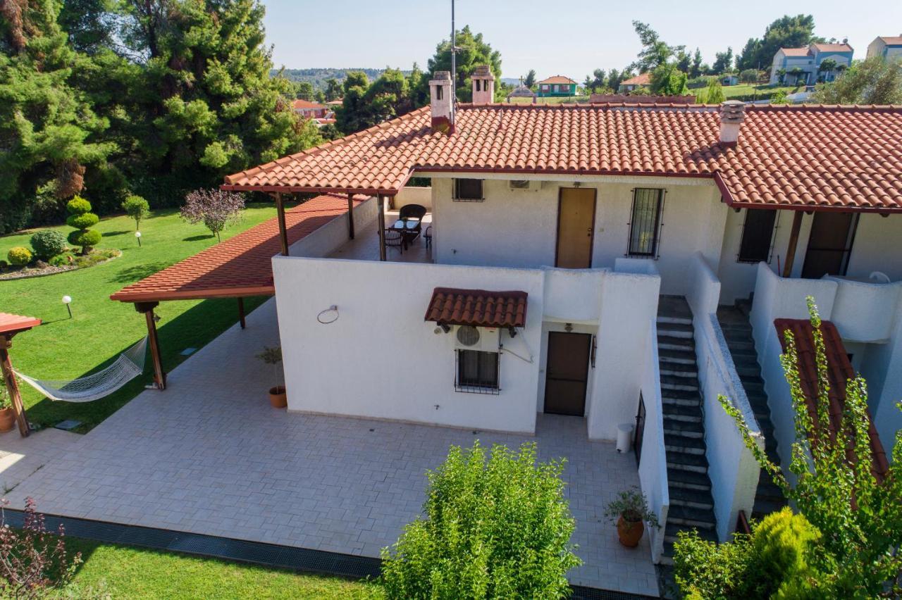 Vila Georgia Siviri Luaran gambar